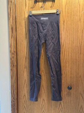High-Waist Leggings in Charcoal